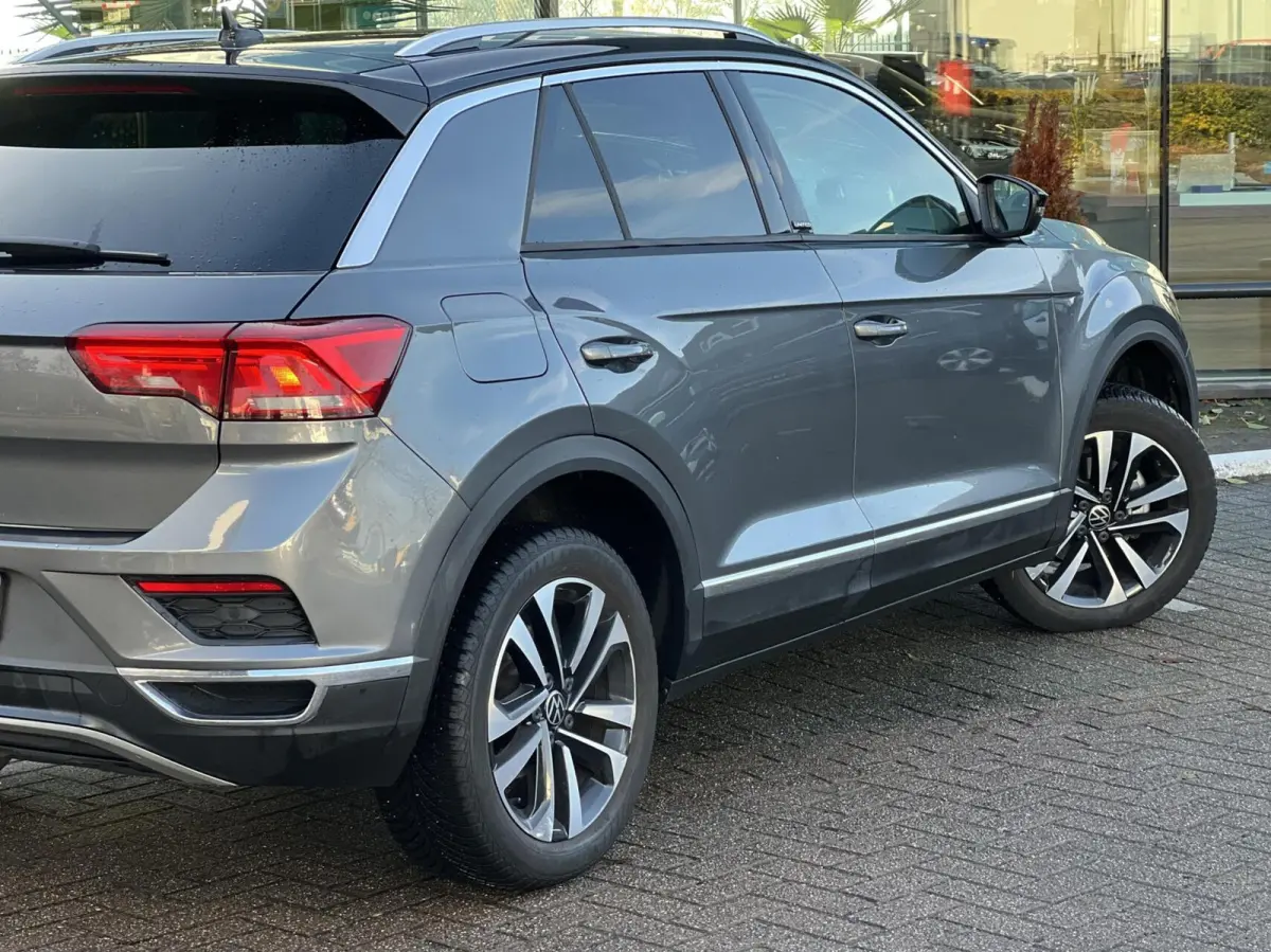 1.5 TSI Sport Business R