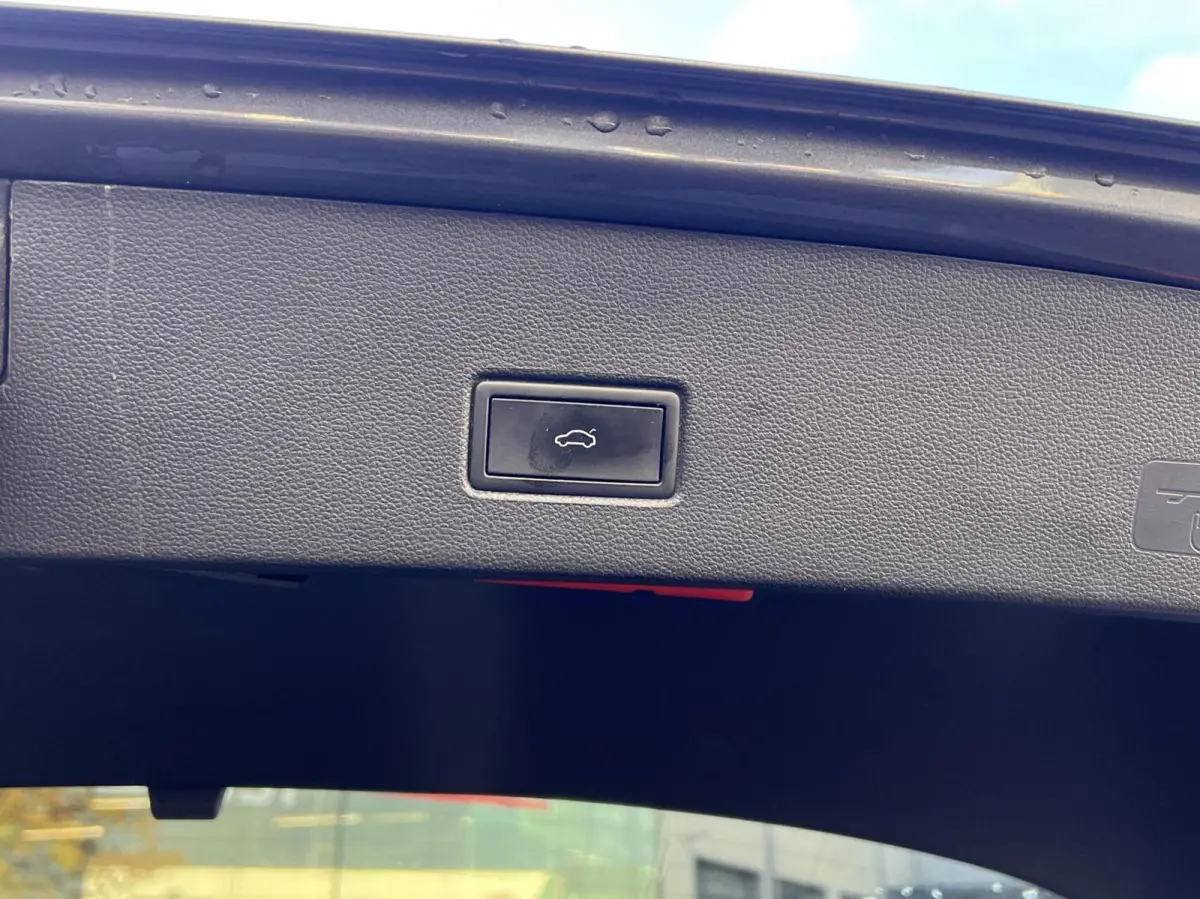 1.5 TSI Sport Business R