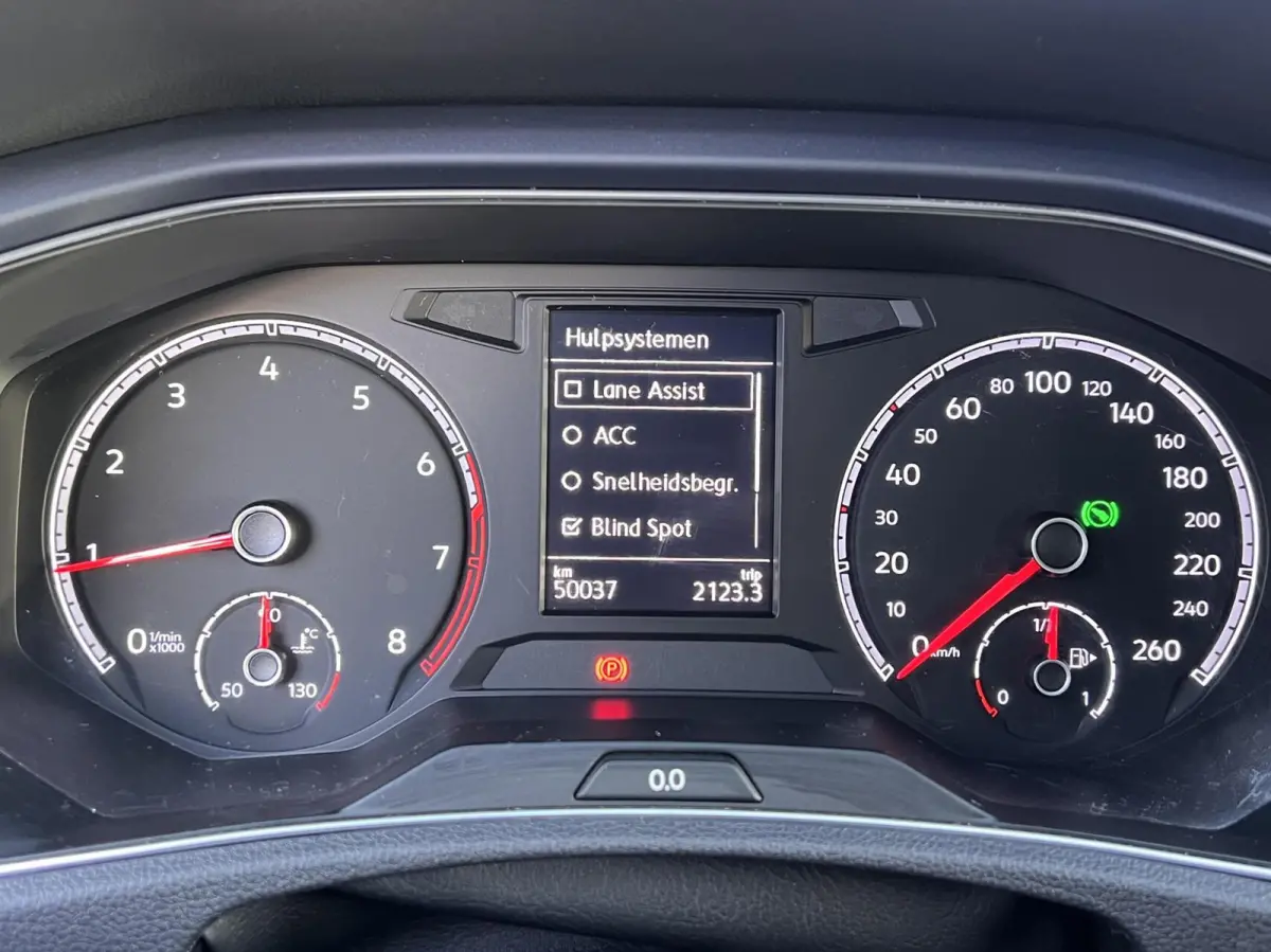1.5 TSI Sport Business R