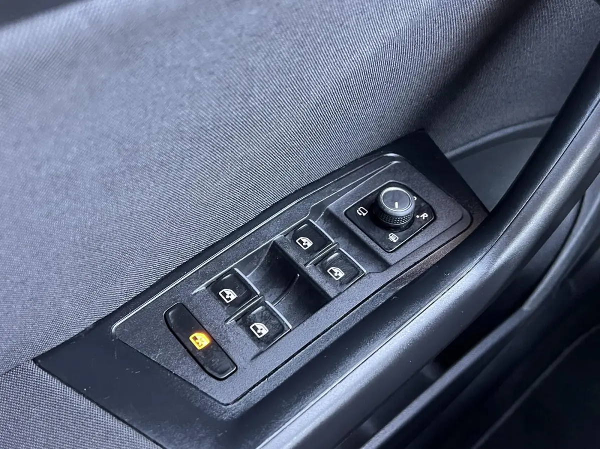 1.5 TSI Sport Business R