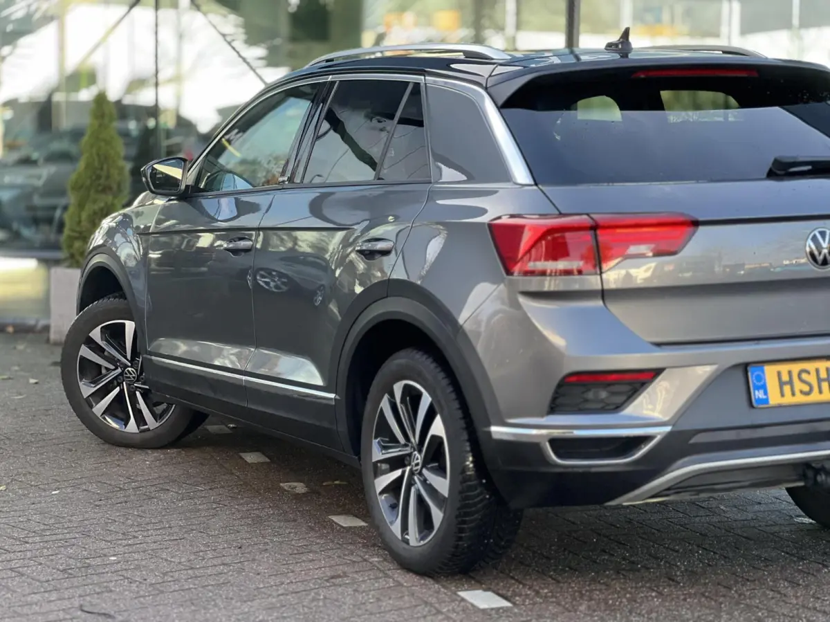 1.5 TSI Sport Business R