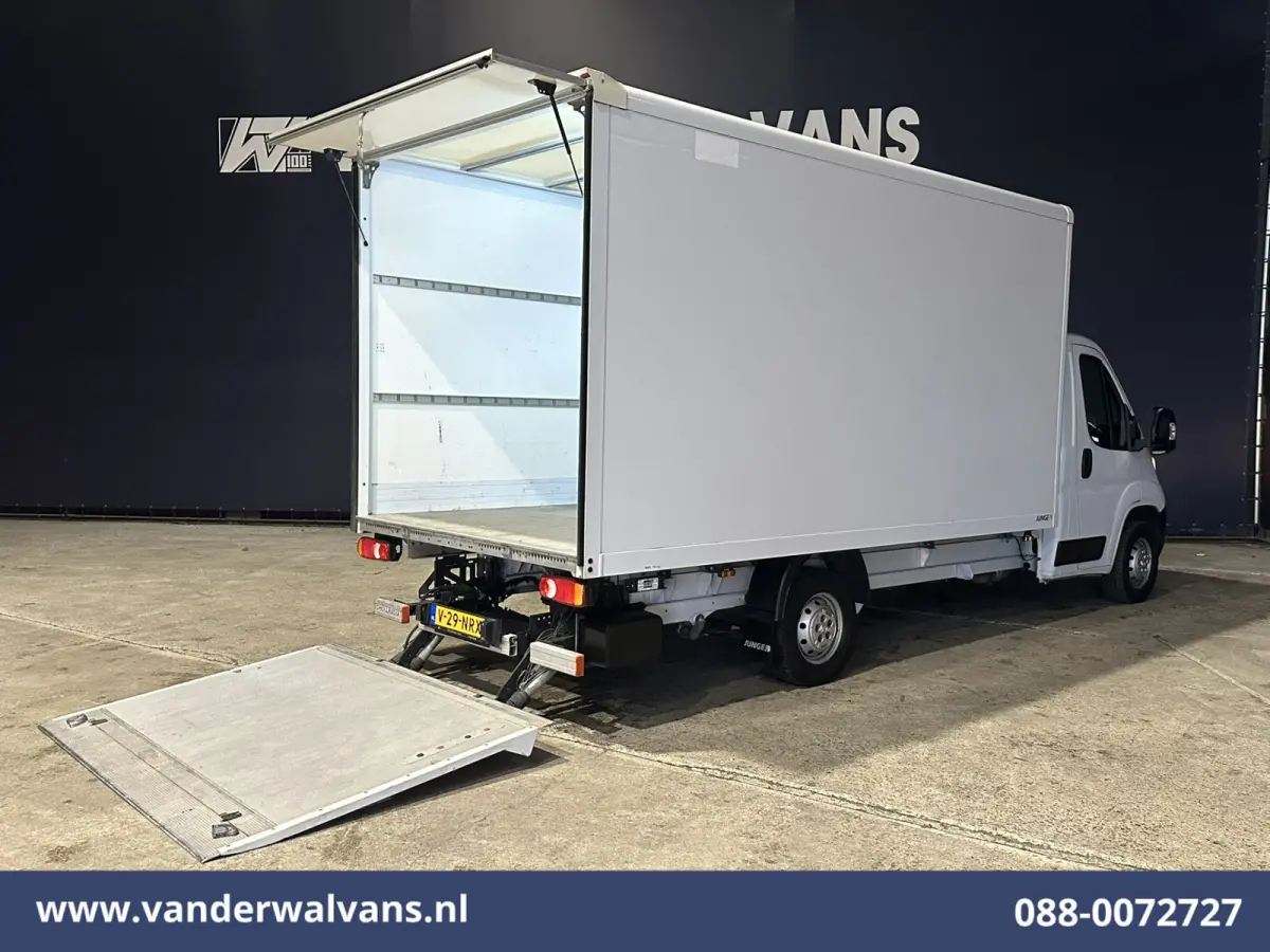 2.2 BlueHDi 141pk Bakwagen 435cm Lang Laadklep Euro6 Airco | 1055kg laadvermogen | Cruisecontrol Bijrijdersbank