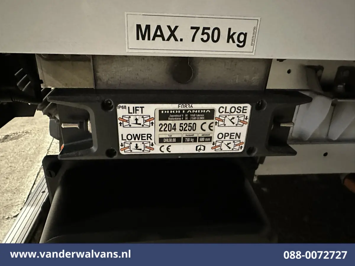 2.2 BlueHDi 141pk Bakwagen 435cm Lang Laadklep Euro6 Airco | 1085kg laadvermogen | Cruisecontrol Bijrijdersbank