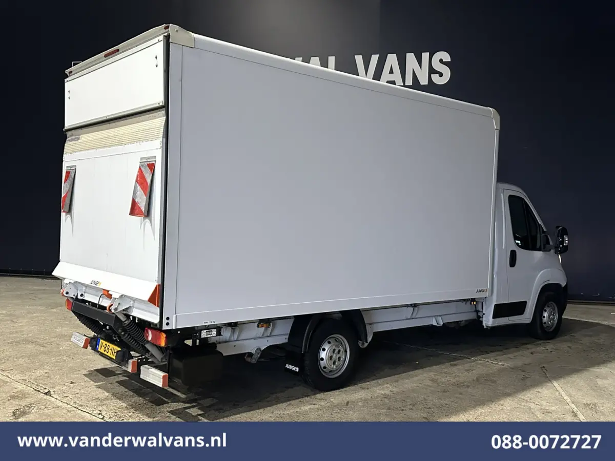 2.2 BlueHDi 141pk Bakwagen 435cm Lang Laadklep Euro6 Airco | 1085kg laadvermogen | Cruisecontrol Bijrijdersbank