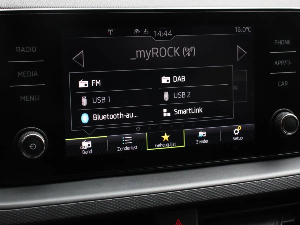 1.0 TSI 110pk DSG Dynamic Navigatie Lane Assist Adaptive Cruise Control Camera Stoelverwarming