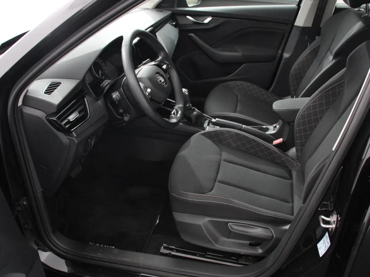 1.0 TSI 110pk DSG Dynamic Navigatie Lane Assist Adaptive Cruise Control Camera Stoelverwarming