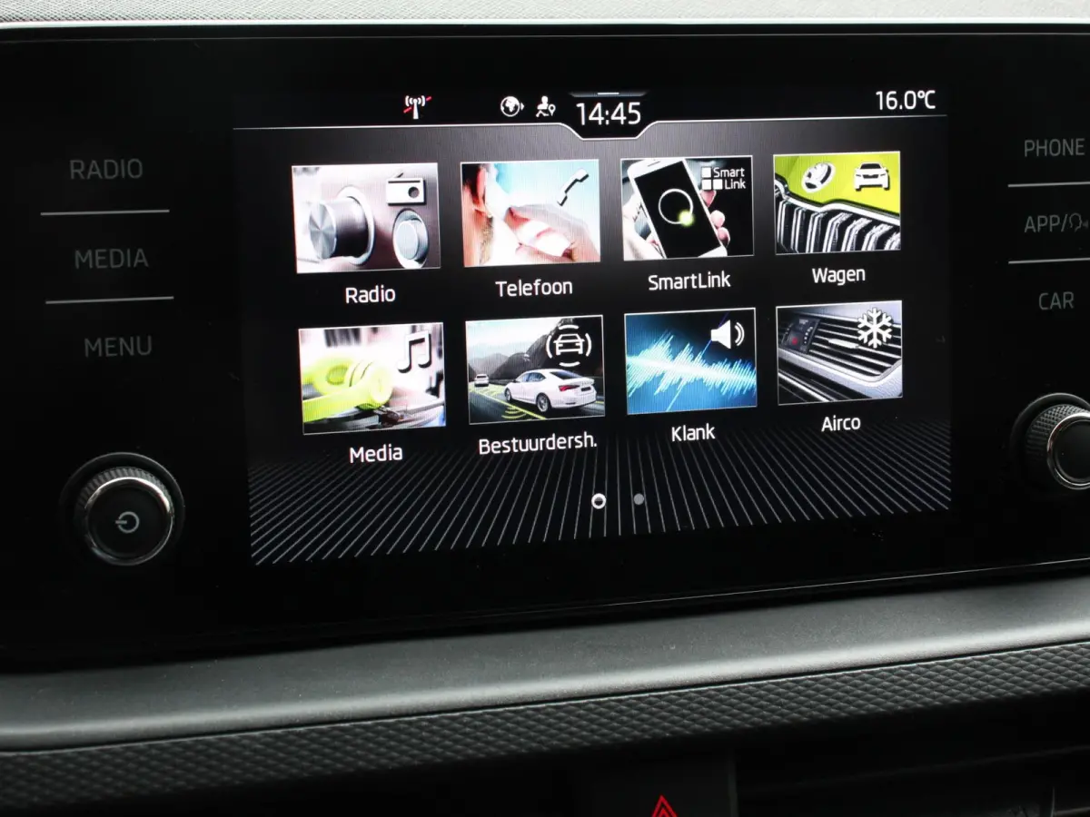 1.0 TSI 110pk DSG Dynamic Navigatie Lane Assist Adaptive Cruise Control Camera Stoelverwarming