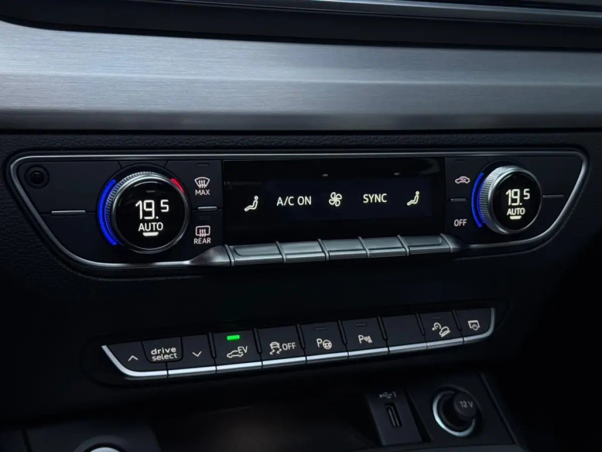 55 TFSI e 3x S Line ed.Comp. FULL PANO NAVI 360 CAMERA