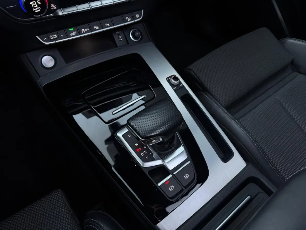 55 TFSI e 3x S Line ed.Comp. FULL PANO NAVI 360 CAMERA