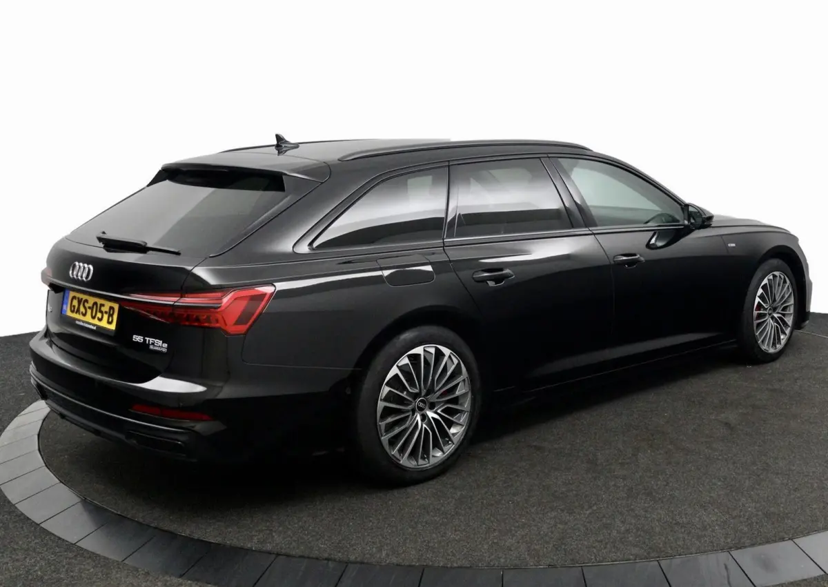 55 TFSI e quattro Competition S-Line zwart