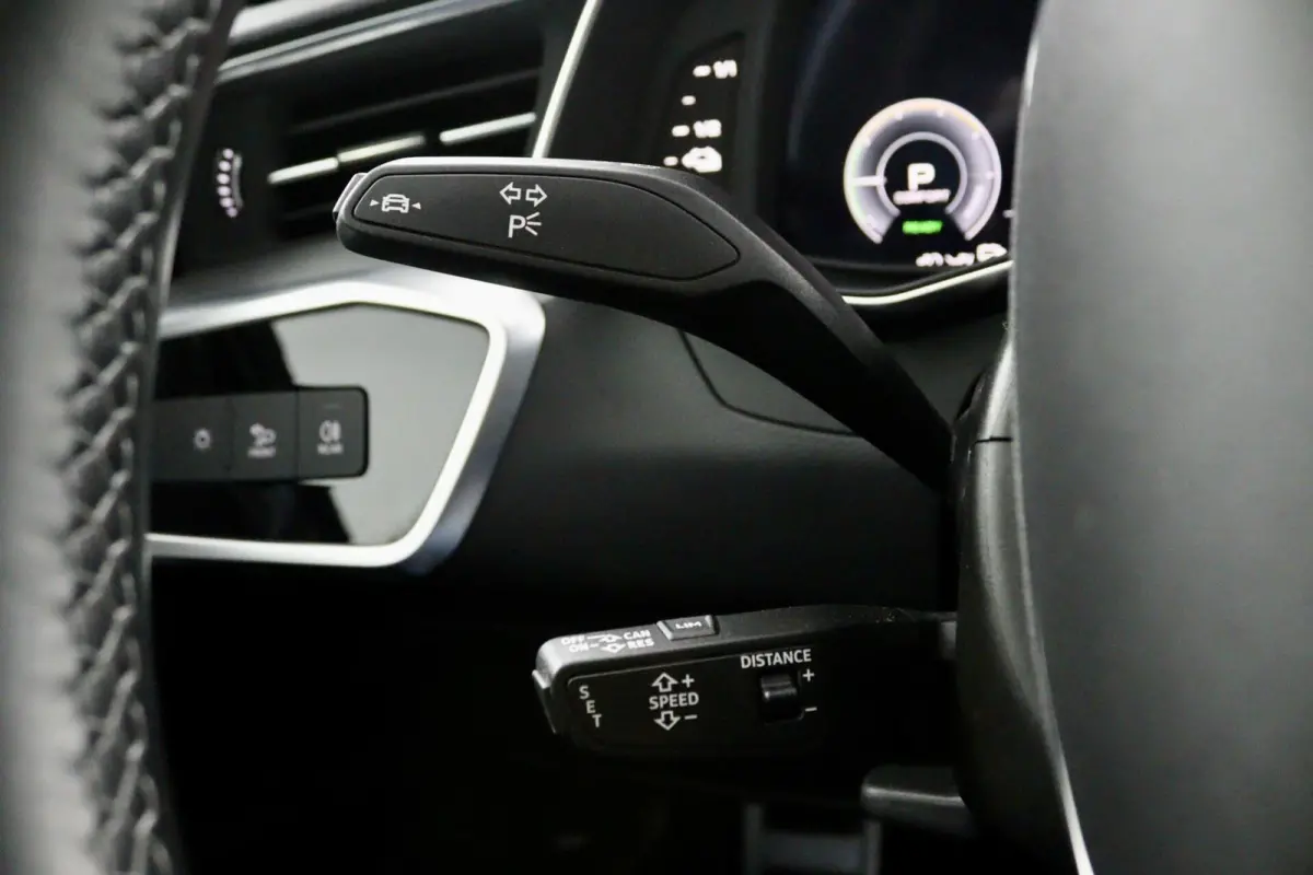 55 TFSI e quattro Competition S-Line zwart