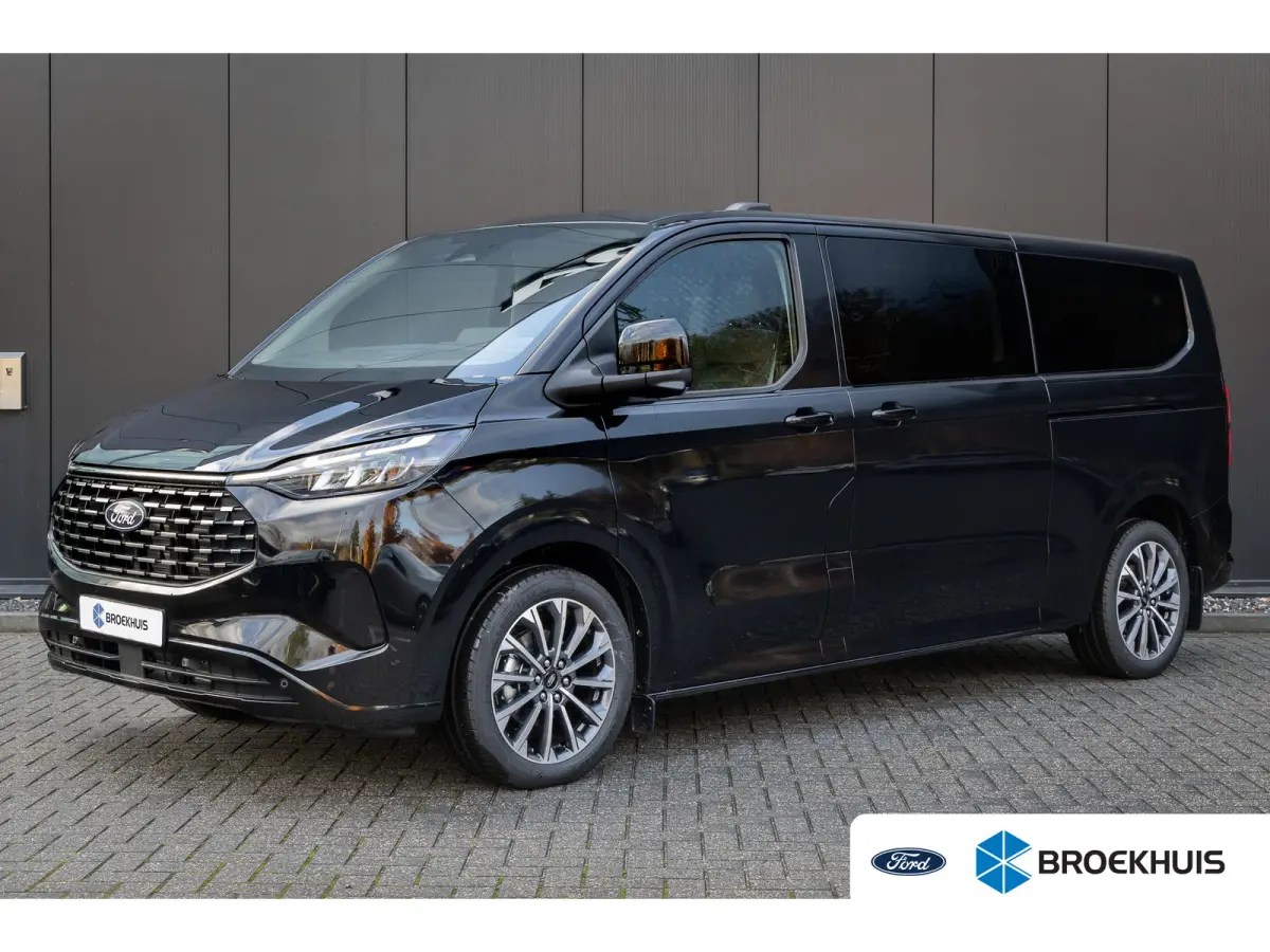 Tourneo Custom 340 2.5 PHEV L2H1 Titanium X | 360 Camera | Pano-dak | AGR-stoel | B&O audio | Wegklap Trekhaak| Dodehoek sensoren | Climate Control | Apple / Android Carplay