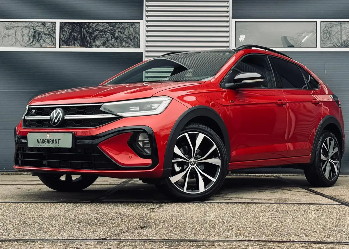 1.0 TSI R-Line |Camera |Virtual display |IQ Light |Keyless |Stoelverw. |ACC