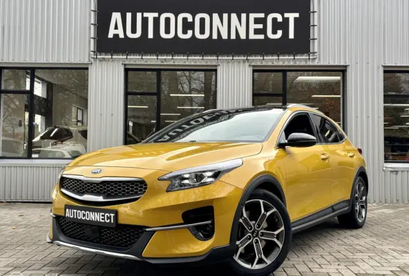 1.6 T-GDi. LAUNCH EDITION. 204 PK, PANO, NAVI, CRUISE, VOL OPTIES!