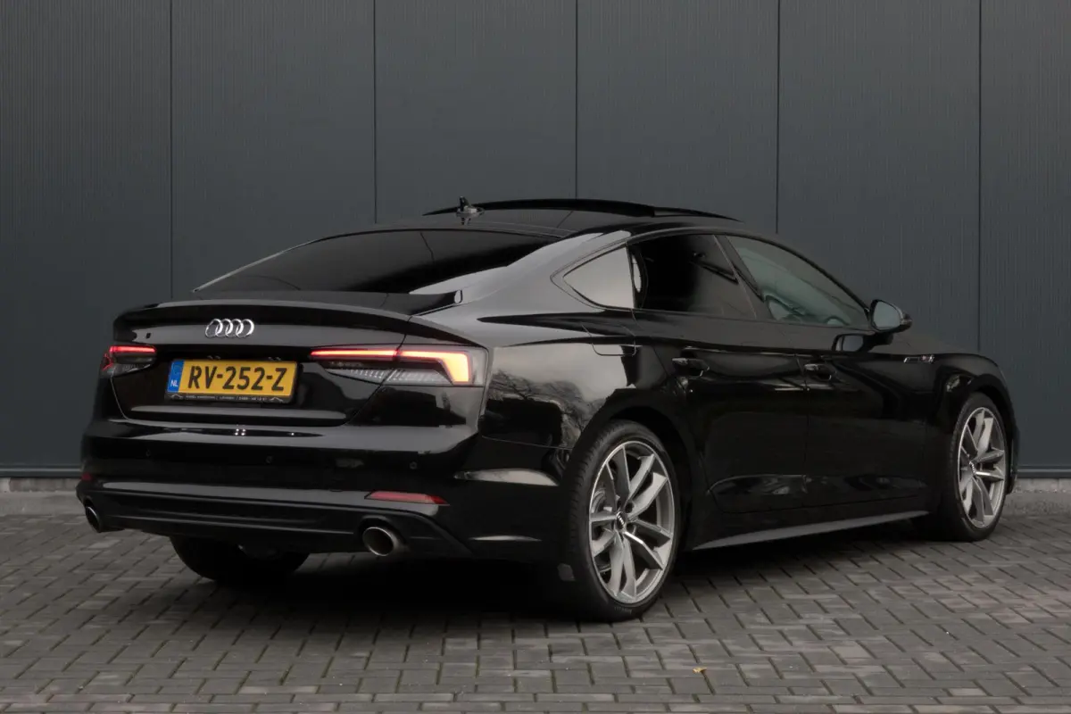 2.0 TFSI MHEV Sport S-line Edition | SFEERVERLICHTING | STOELVERWARMING | BLACK OPTIC PAKKET