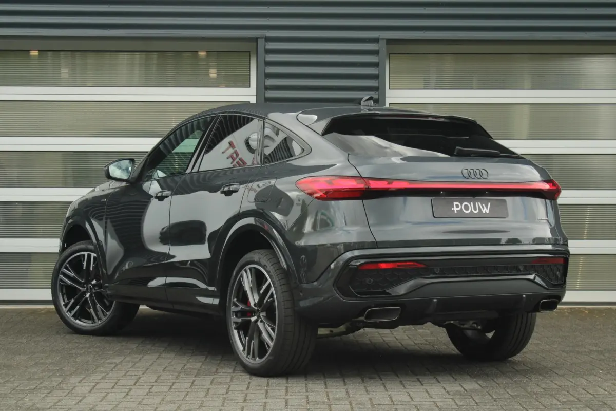 2.0 TFSI e-hybrid quattro S Edition Competition | Multimedia Pack | Panoramadak