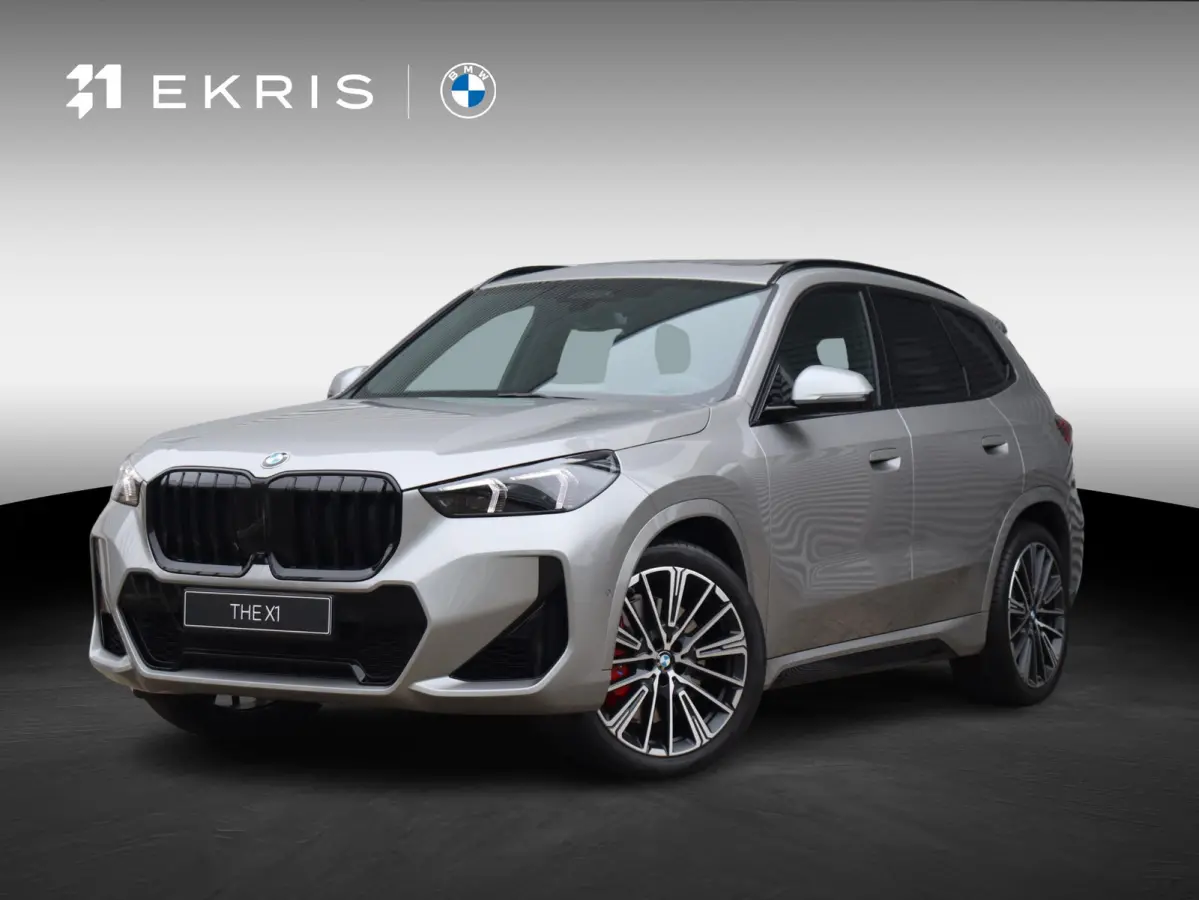 xDrive23i High Executive | M Sportpakket Pro | Travel Pack | Comfort Pack | Innovation Pack | Panoramadak | Harman Kardon | Trekhaak