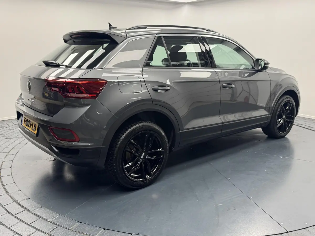 1.0 TSi Style Trekhaak-Navigatie-Adapt.Cr.contr-Clima-Carplay-Camera-Stoelverwarming-LED-Parkeersensoren-Lm18''velgen