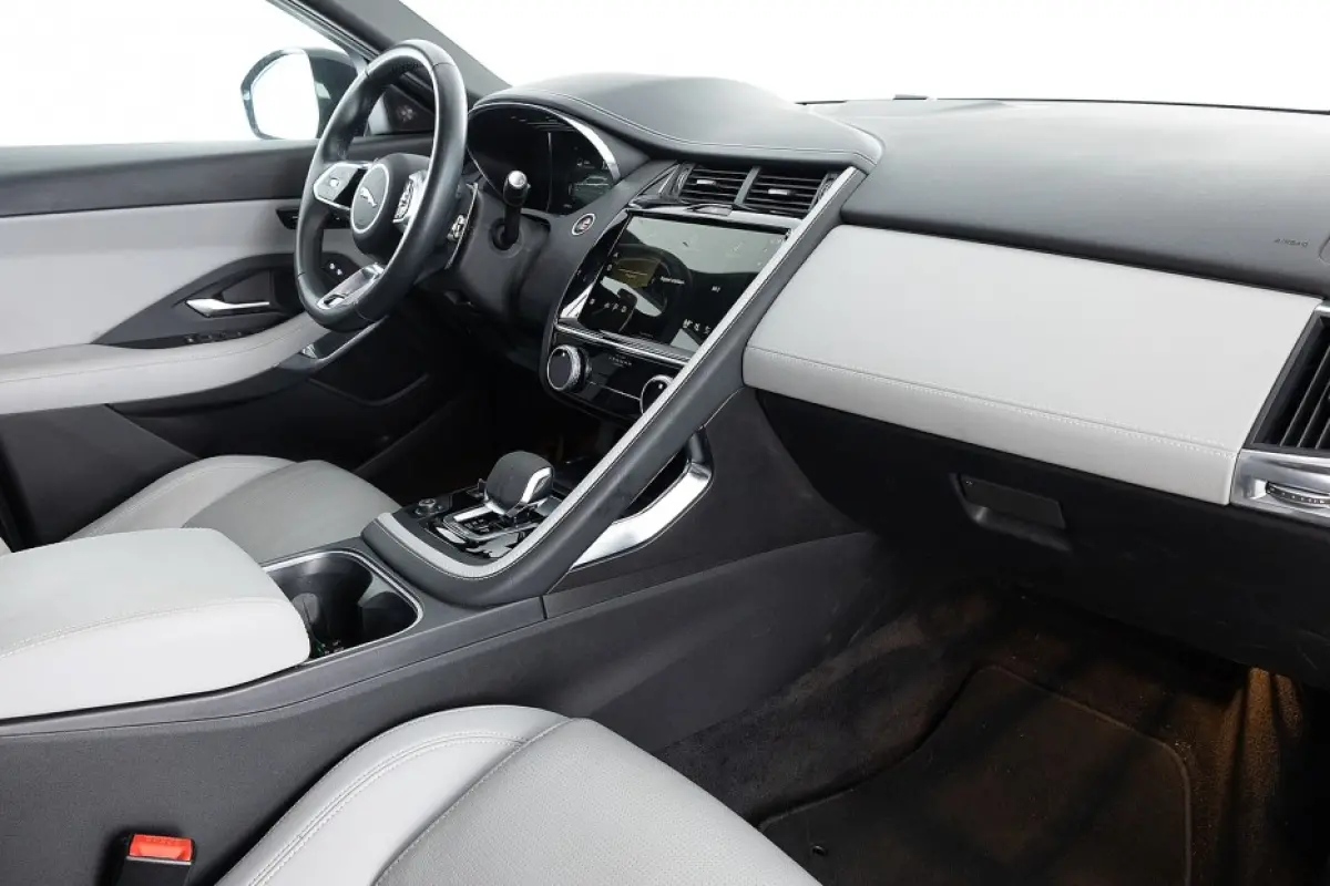1.5 P300e AWD R-Dynamic S | PANORAMADAK | LEDER | EL. STOELEN | Full LED