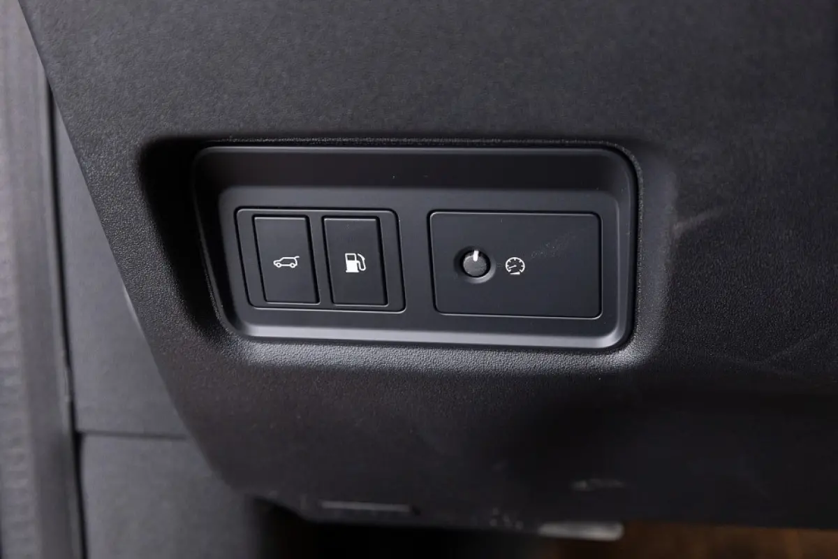 1.5 P300e AWD R-Dynamic S | PANORAMADAK | LEDER | EL. STOELEN | Full LED