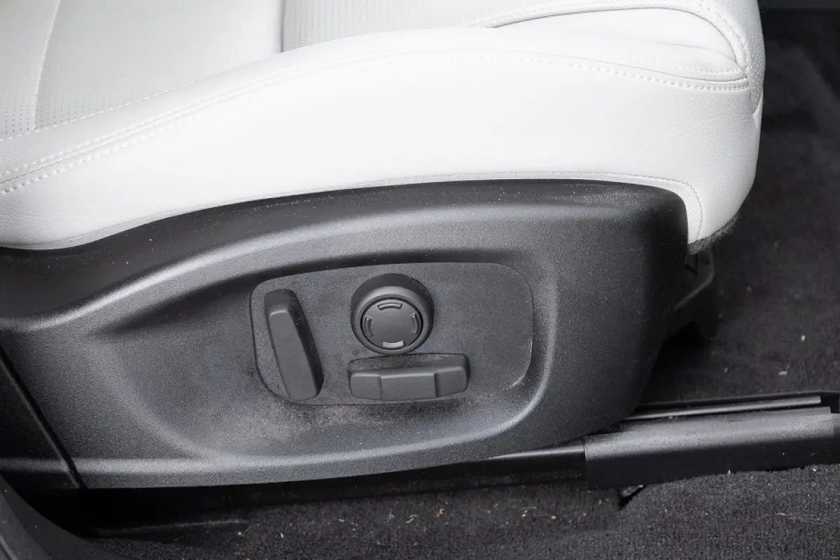 1.5 P300e AWD R-Dynamic S | PANORAMADAK | LEDER | EL. STOELEN | Full LED