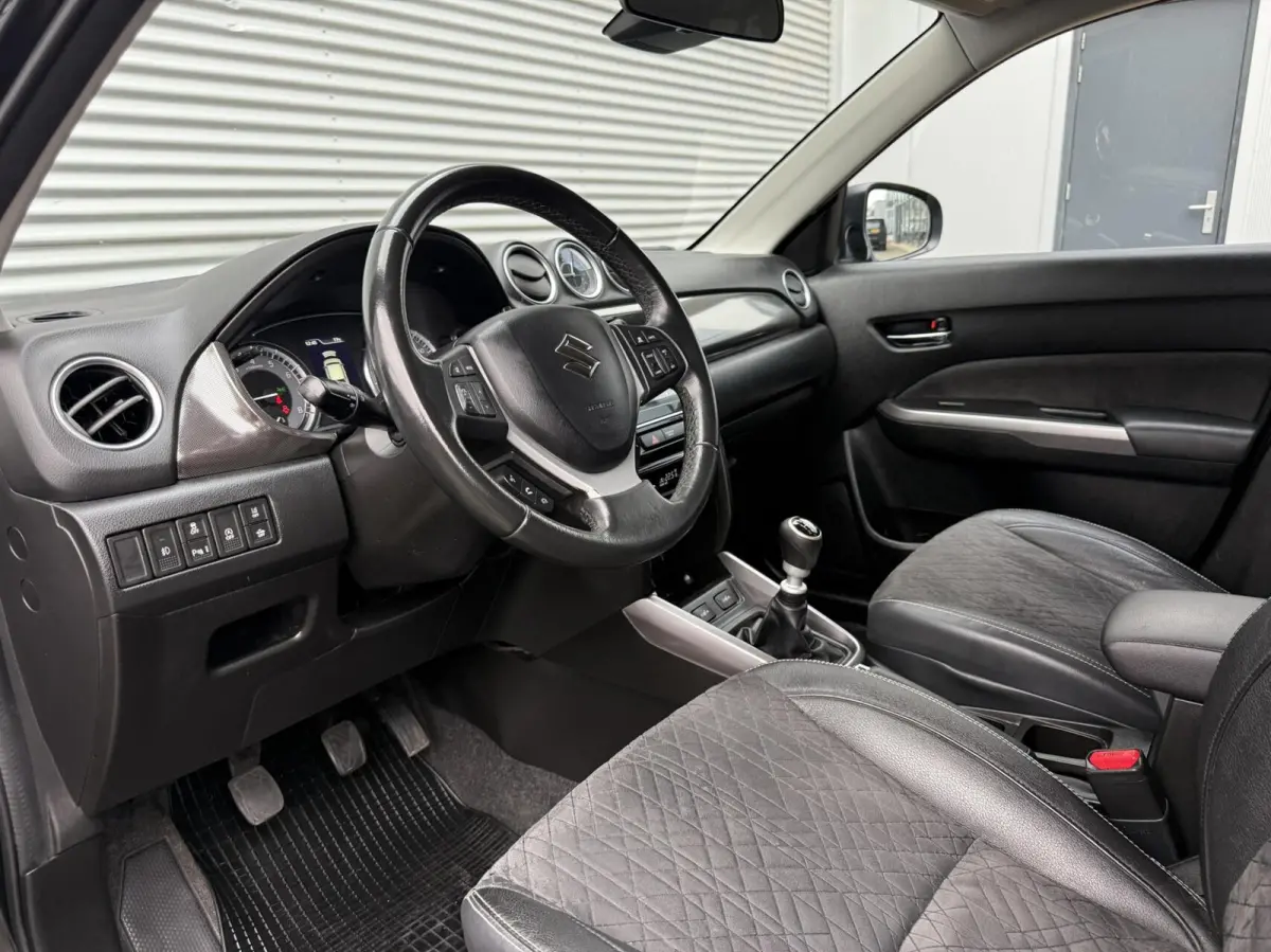 1.4 Hybrid Turbo Camera Led Cruise Navi Pdc 2020 Eerste Eigenaar Facelift Model Hoge Instap Vol opties incl 12 maanden garantie
