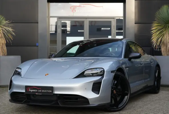 Turbo S 761pk SOH 91% Panoramadak/Burmester/Carbon