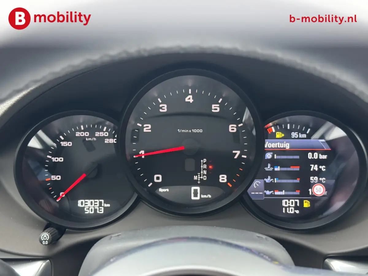 300 PK NL Dealerauto PDK PASM BOSE Stoel/Stuurwielverwarming | Apple CarPlay | Achteruitrijcamera |  Adaptive Cruise Control DAB Audio