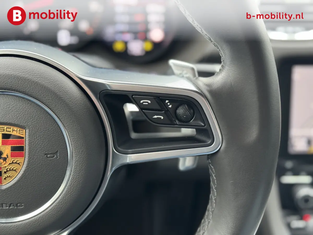 300 PK NL Dealerauto PDK PASM BOSE Stoel/Stuurwielverwarming | Apple CarPlay | Achteruitrijcamera |  Adaptive Cruise Control DAB Audio