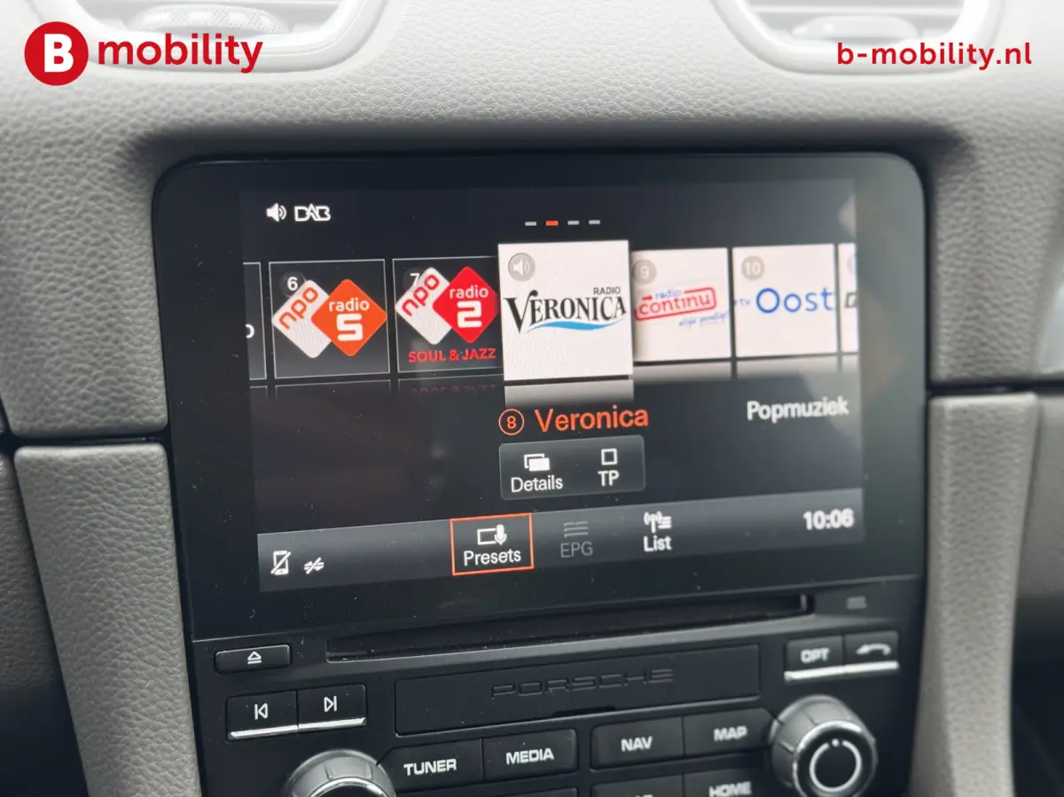 300 PK NL Dealerauto PDK PASM BOSE Stoel/Stuurwielverwarming | Apple CarPlay | Achteruitrijcamera |  Adaptive Cruise Control DAB Audio