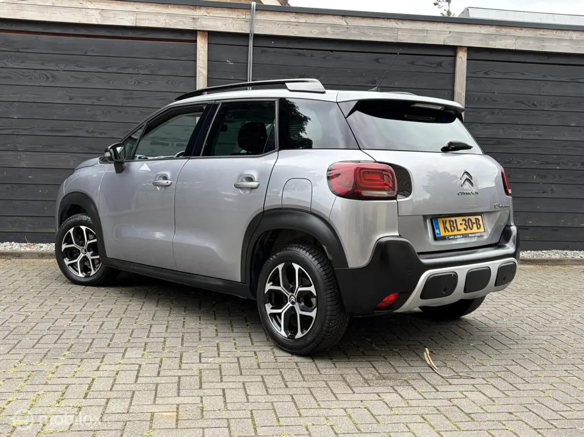 1.2 PureTech Plus FM NAV / 16" / Privacy glass / Carplay / 21.104 KM!!!