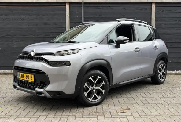 1.2 PureTech Plus FM NAV / 16" / Privacy glass / Carplay / 21.104 KM!!!