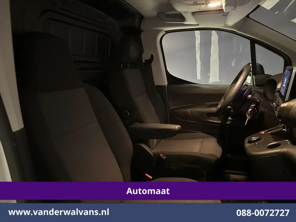 1.2 PureTech 131pk Automaat **Benzine** L1H1 inrichting Euro6 Airco | Navigatie | Camera Apple Carplay, Cruisecontrol, Android Auto, Parkeersensoren