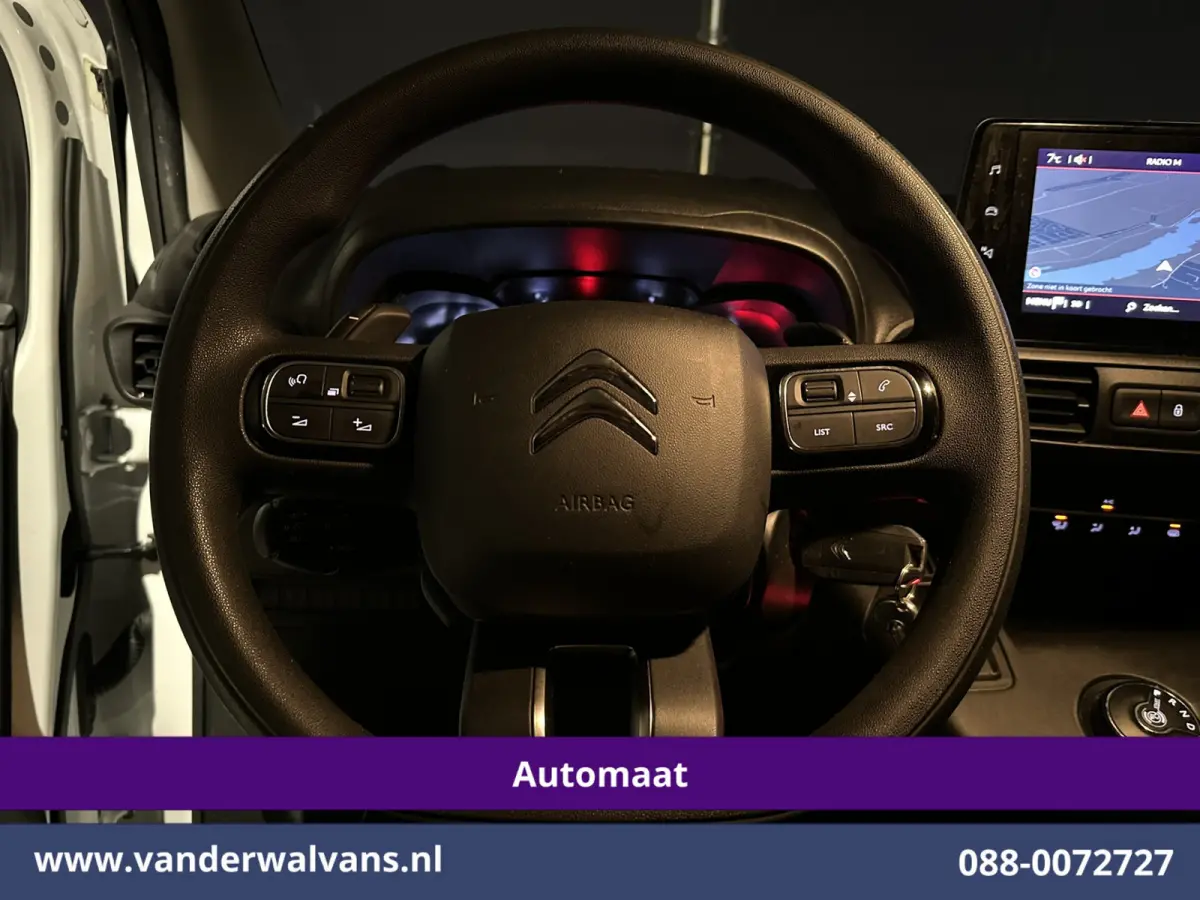 1.2 PureTech 131pk Automaat **Benzine** L1H1 inrichting Euro6 Airco | Navigatie | Camera Apple Carplay, Cruisecontrol, Android Auto, Parkeersensoren