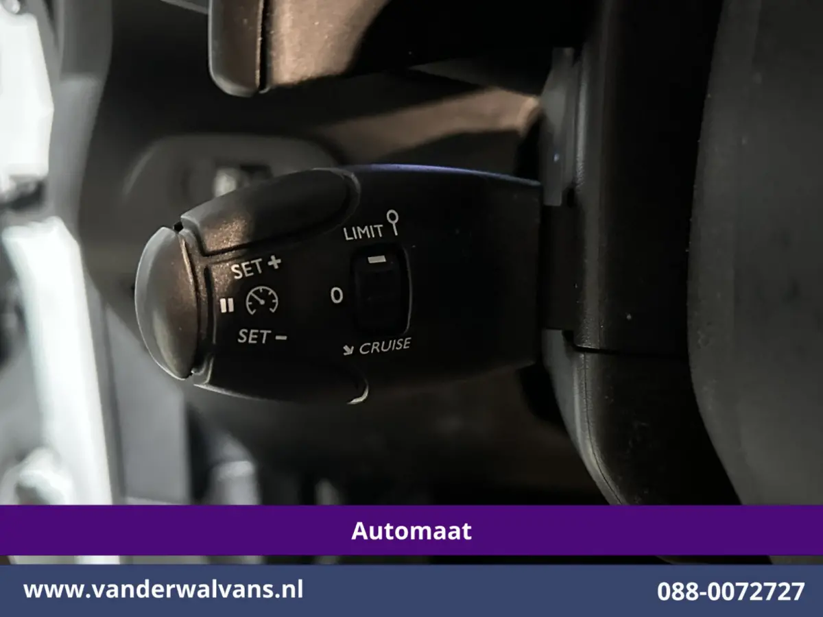 1.2 PureTech 131pk Automaat **Benzine** L1H1 inrichting Euro6 Airco | Navigatie | Camera Apple Carplay, Cruisecontrol, Android Auto, Parkeersensoren