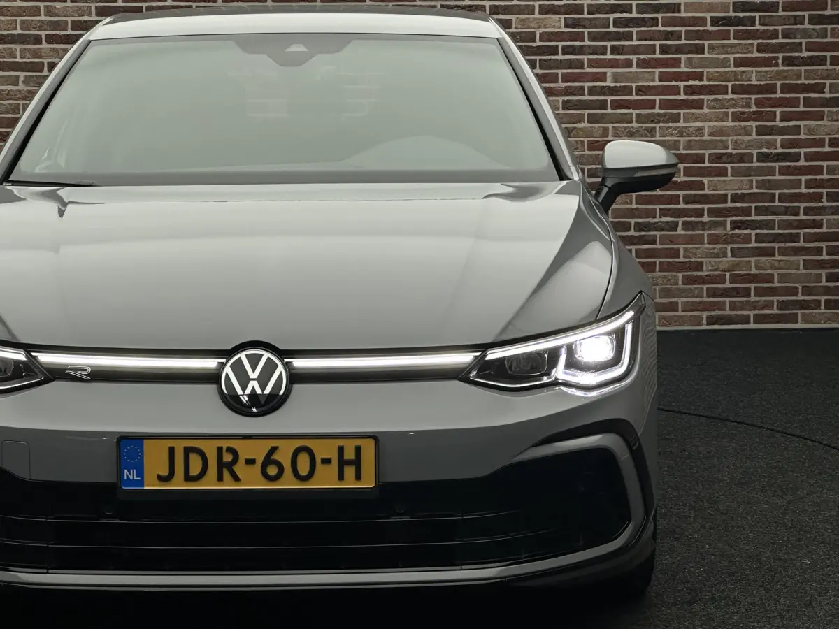 1.5 eTSI R-Line Dodehoek herkenning | Camera | Virtual display | Keyless entry