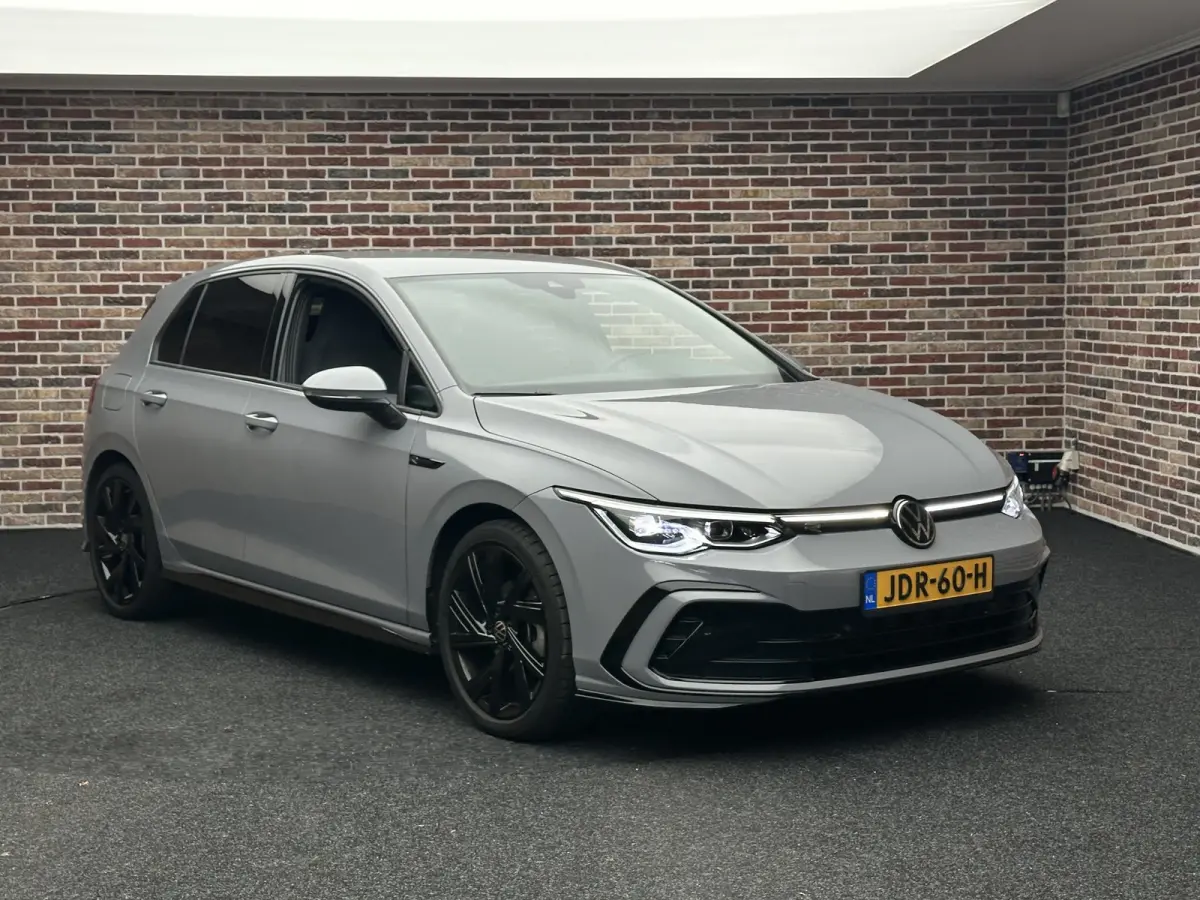 1.5 eTSI R-Line Dodehoek herkenning | Camera | Virtual display | Keyless entry