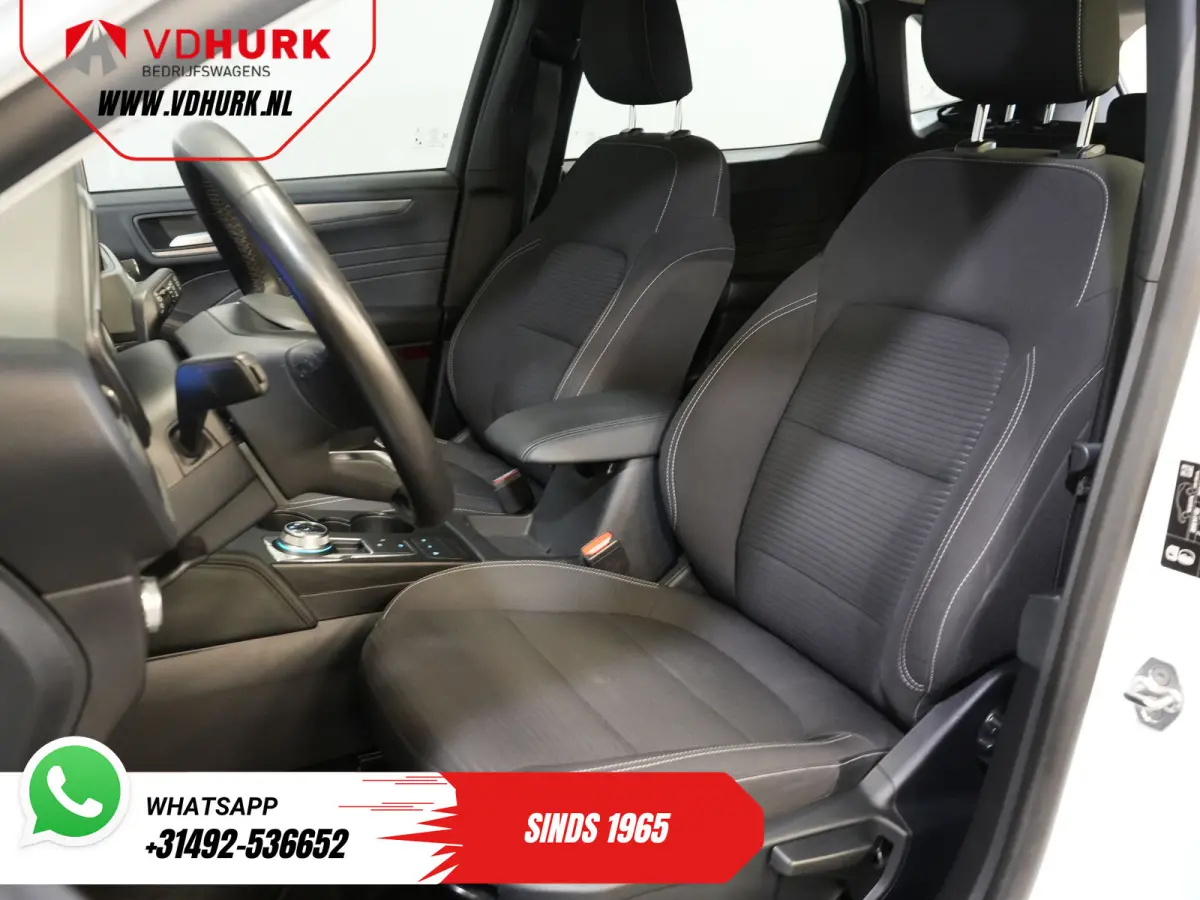 2.5 PHEV 225 pk Titanium Stoelverw./ Stuurverw./ Navi/ Carplay/ Camera/ PDC/ Climate