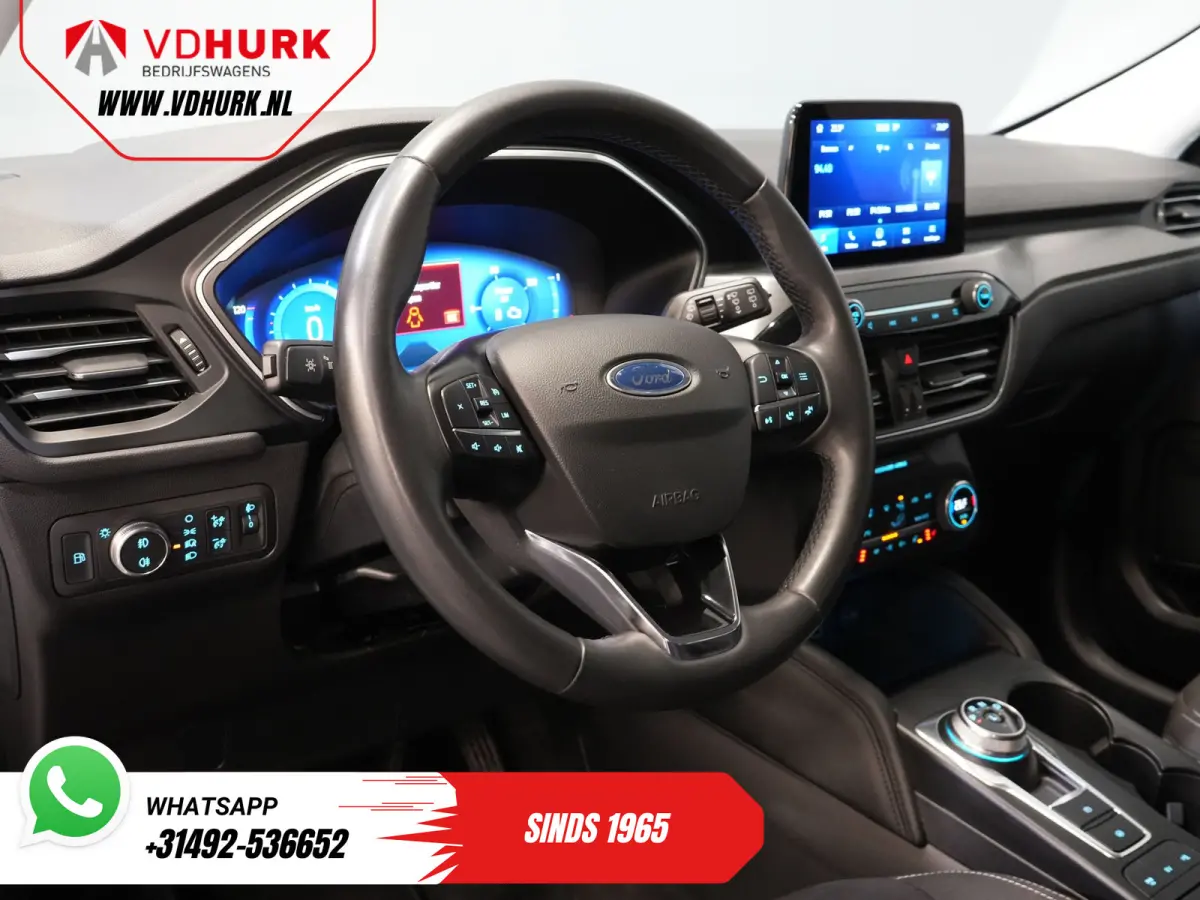 2.5 PHEV 225 pk Titanium Stoelverw./ Stuurverw./ Navi/ Carplay/ Camera/ PDC/ Climate