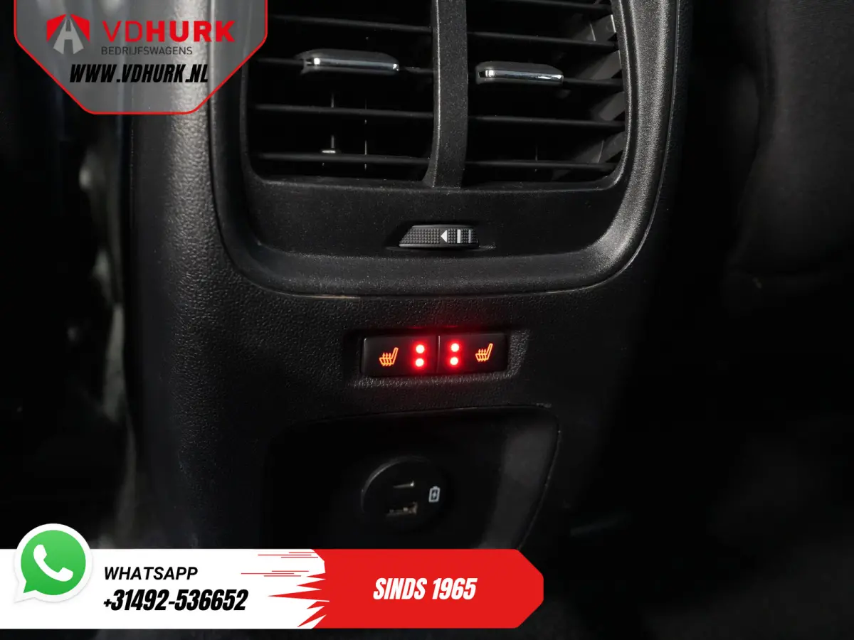 2.5 PHEV 225 pk Titanium Stoelverw./ Stuurverw./ Navi/ Carplay/ Camera/ PDC/ Climate