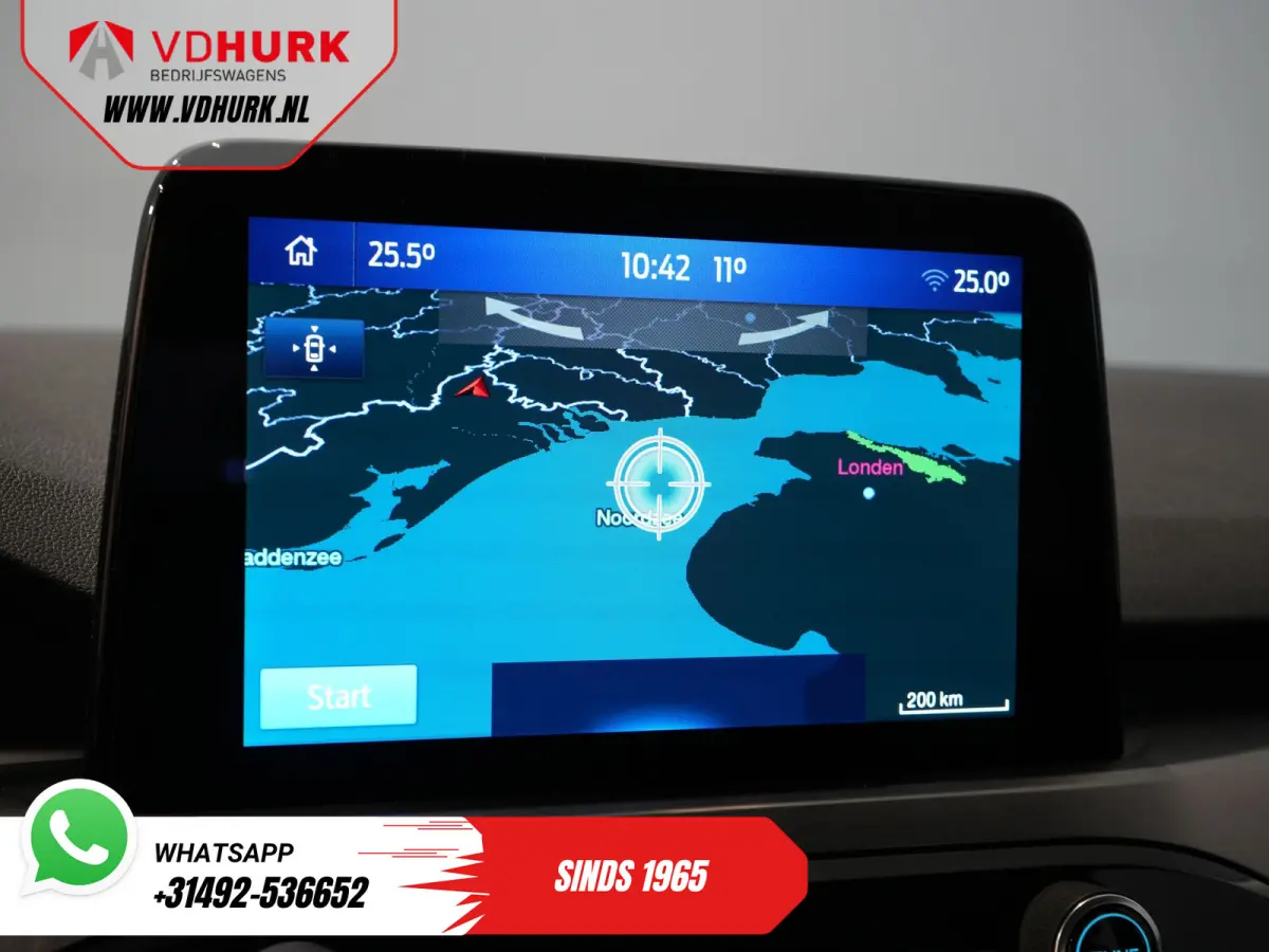 2.5 PHEV 225 pk Titanium Stoelverw./ Stuurverw./ Navi/ Carplay/ Camera/ PDC/ Climate