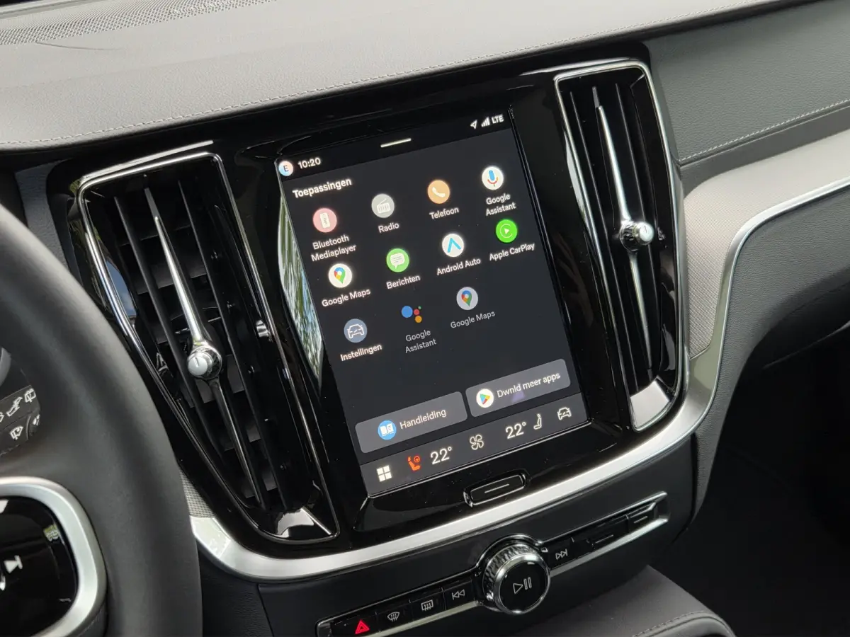 2.0 T8 Plug-in hybrid AWD Ultra Dark Polestar Engineered Optimisation | Harman/Kardon | 360 Cam | Pano | HUD | Pilot Assist