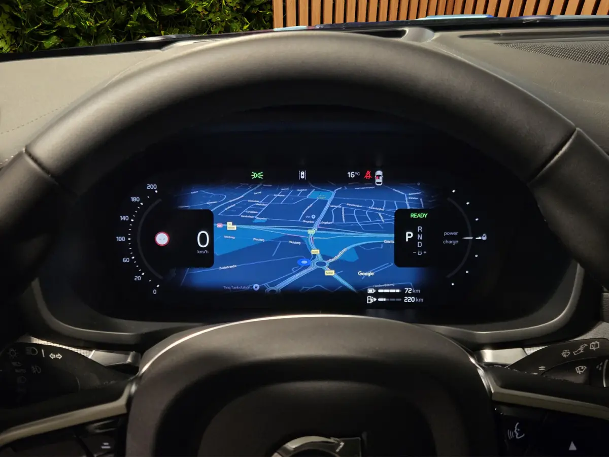 2.0 T8 Plug-in hybrid AWD Ultra Dark Polestar Engineered Optimisation | Harman/Kardon | 360 Cam | Pano | HUD | Pilot Assist