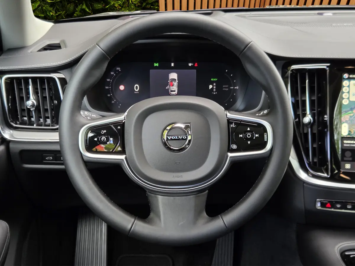 2.0 T8 Plug-in hybrid AWD Ultra Dark Polestar Engineered Optimisation | Harman/Kardon | 360 Cam | Pano | HUD | Pilot Assist