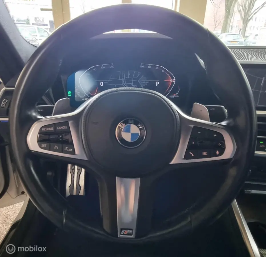 420i High Executive M-Sport HUD