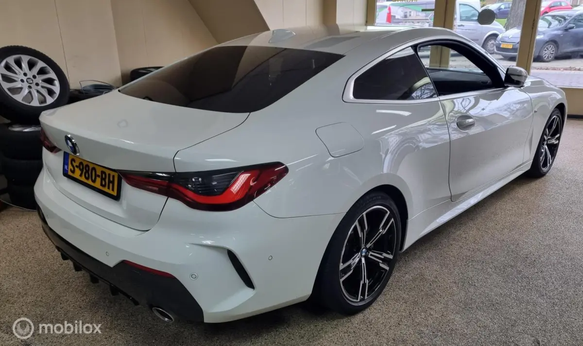 420i High Executive M-Sport HUD