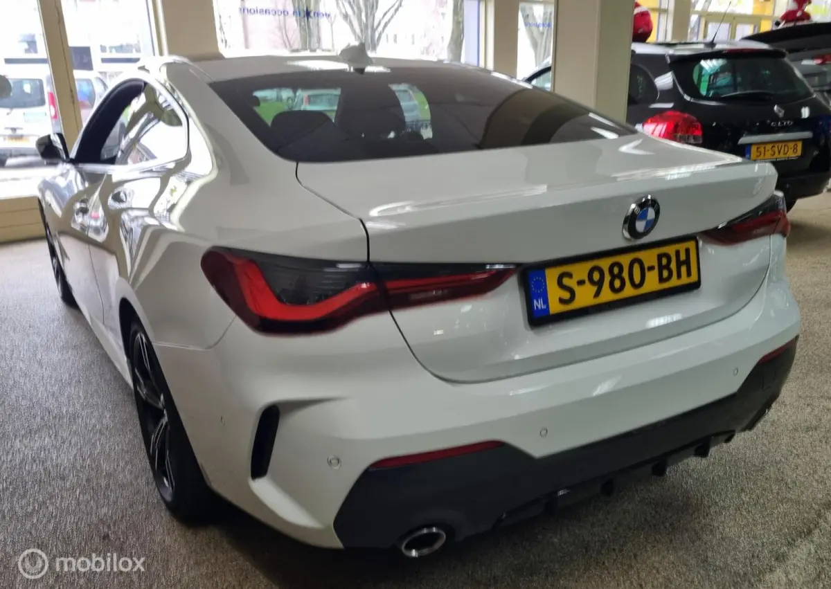 420i High Executive M-Sport HUD