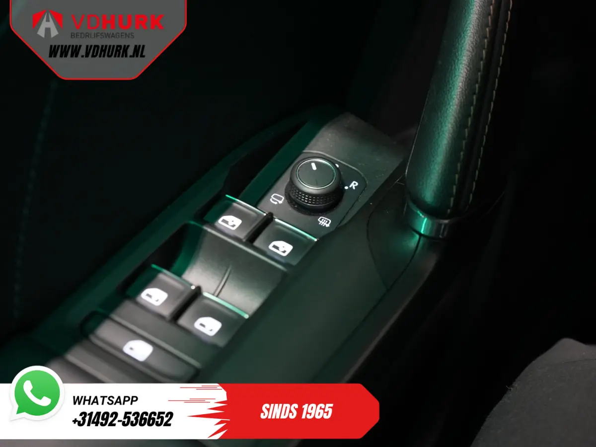 1.4 e-Hybrid 245 pk Copper Edition Pano/ Elek.Trekhaak/ Elek.Klep/ Memory/ Matrix/ Adapt. Cruise/ Carplay/ Camera/ Stoelverw./ Stuurverw./ 19" LMV