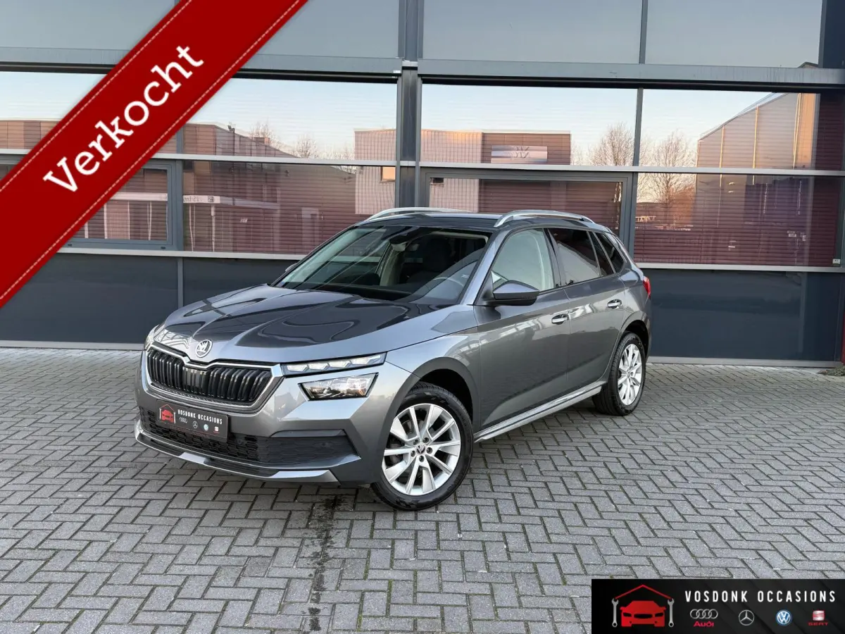 1.0 TSI Sport Busines/Digital dashboard/Navi/Camera/Automaat
