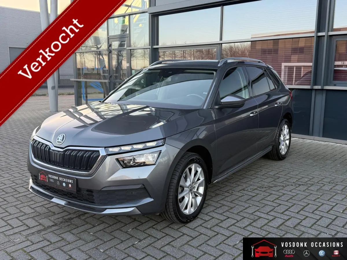 1.0 TSI Sport Busines/Digital dashboard/Navi/Camera/Automaat